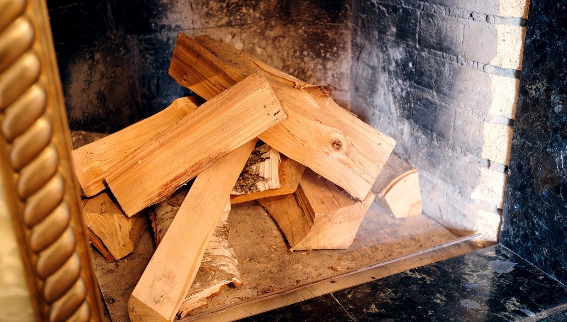 Wie genießt man den Kamin und saubere Luft?